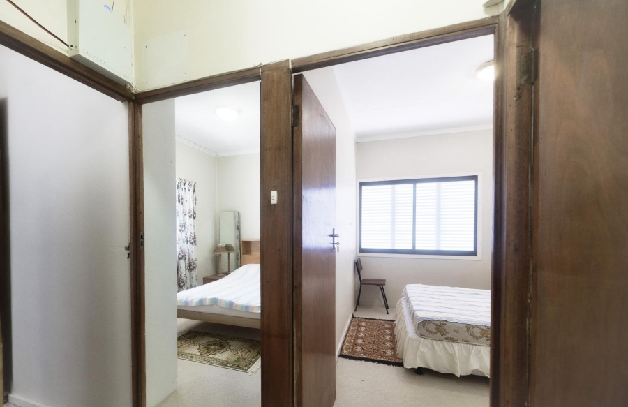 5 Bedroom Property for Sale in De Kelders Western Cape